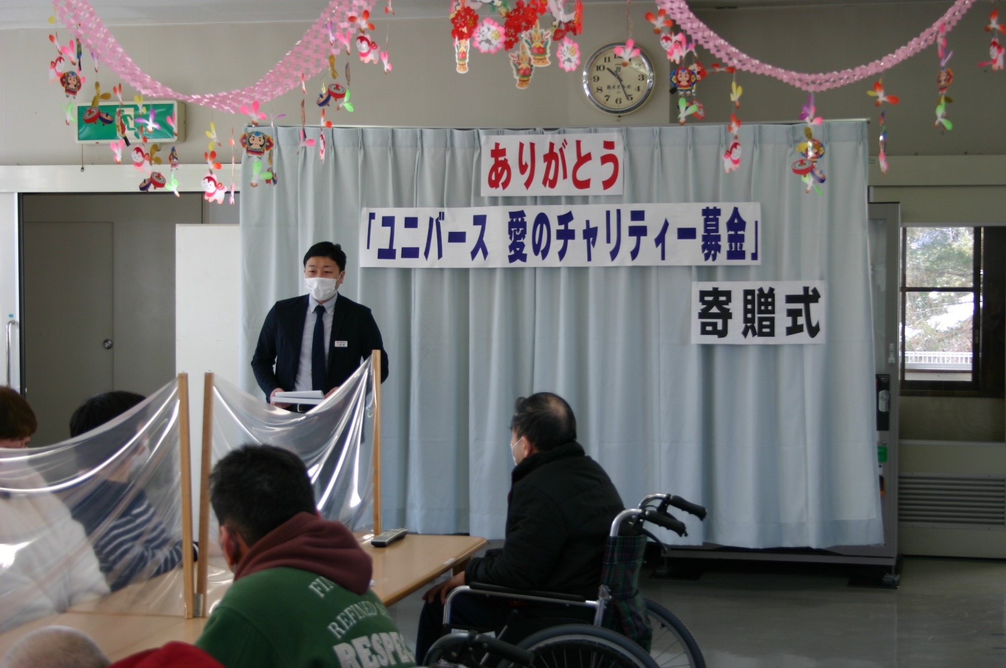 写真：中庭に菜園作り（R2.5.29）