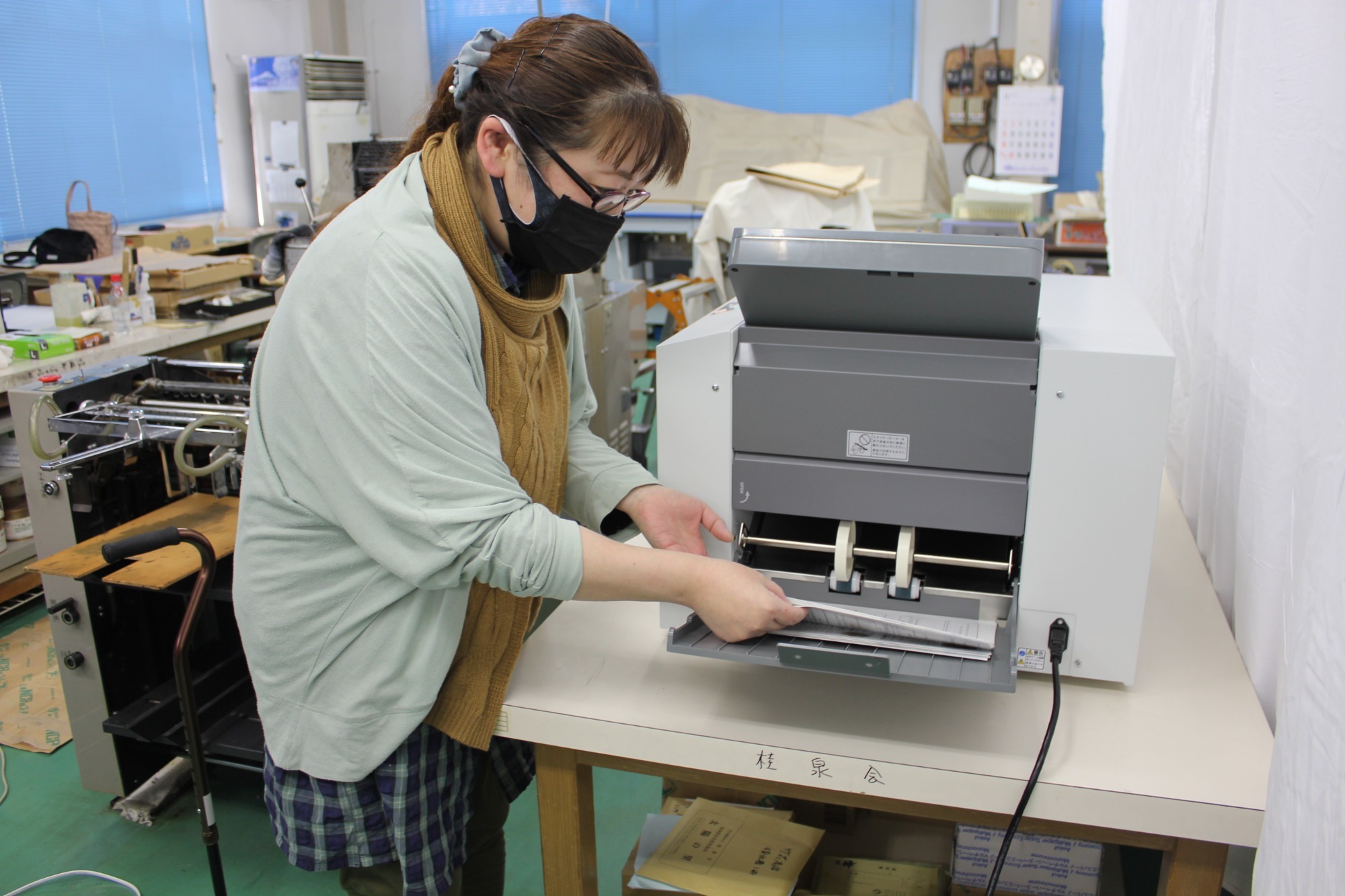 写真：中庭に菜園作り（R2.5.29）